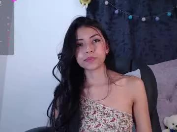 ellajonz on Chaturbate 