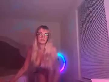 x_dreamgirl_x on Chaturbate 