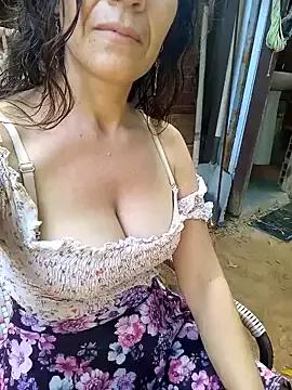 Dirty-Divorced-Mother on StripChat 