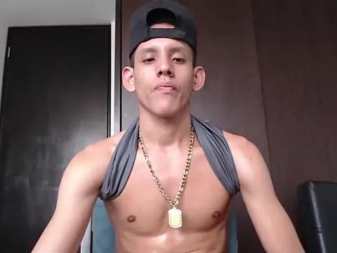 GaboReyes on StripChat 