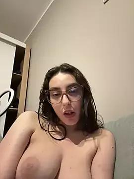 Ladylovess03 on StripChat 