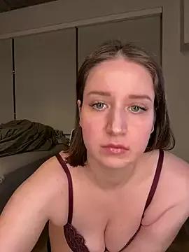 nerdynina on StripChat 